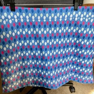 Vineyard Vines althleisure skort.  Blue, pink, mint, and white dots. Size 12.